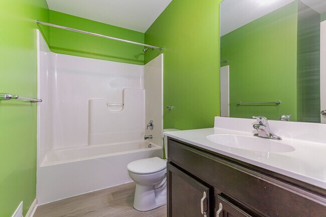 Building Photo - Welcome to this charming 3 bedroom, 2.5 ba...