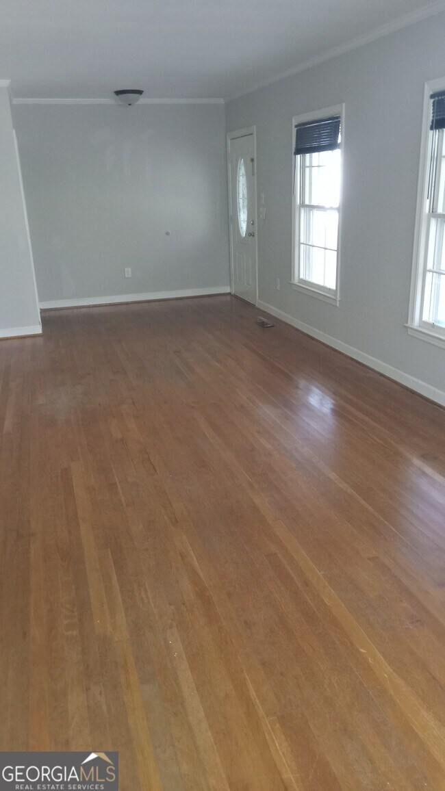 Building Photo - 81 Woodruff St