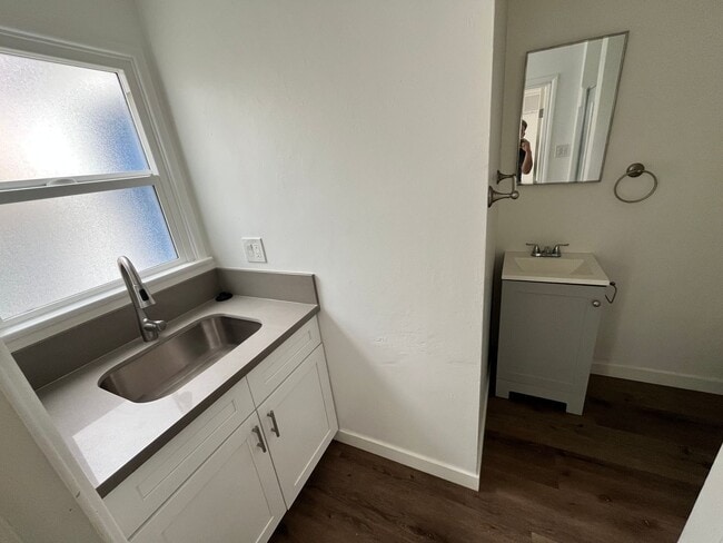 Interior Photo - Kelso