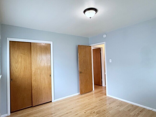 Building Photo - Welcome to University Hills!!  Perfect 3 B...