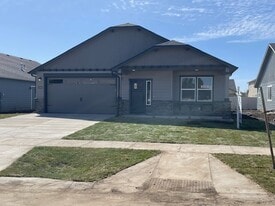 Curb View - 13898 N Apex Way