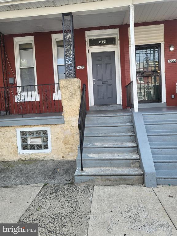 Building Photo - 5820 Arch St