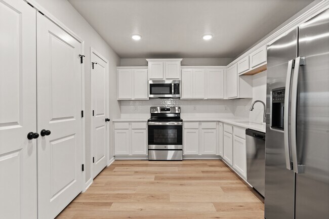 Building Photo - 3107 Wasilla Dr