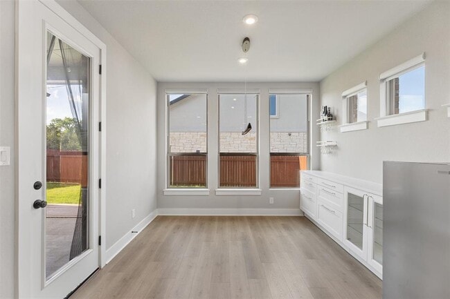 Building Photo - 1508 Cardinal Ln