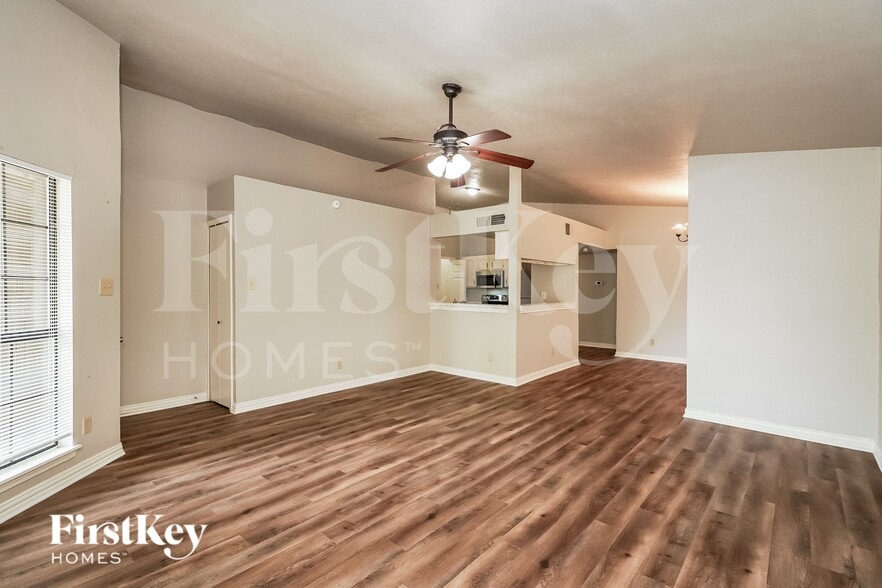 Building Photo - 7116 Wayfarer Trail