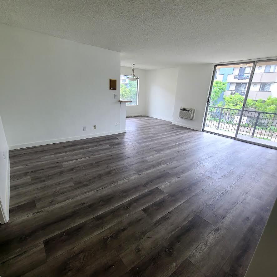 Building Photo - 5555 W 8th St