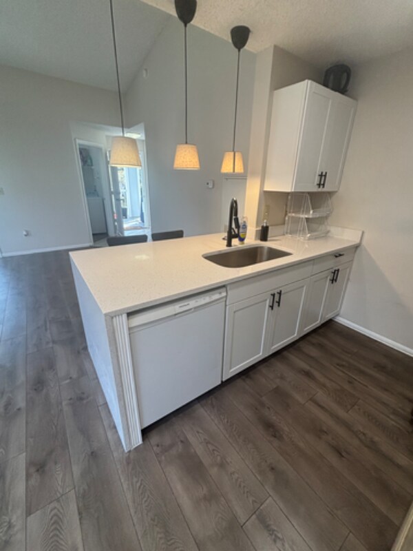 Building Photo - 732 Secret Harbor Ln