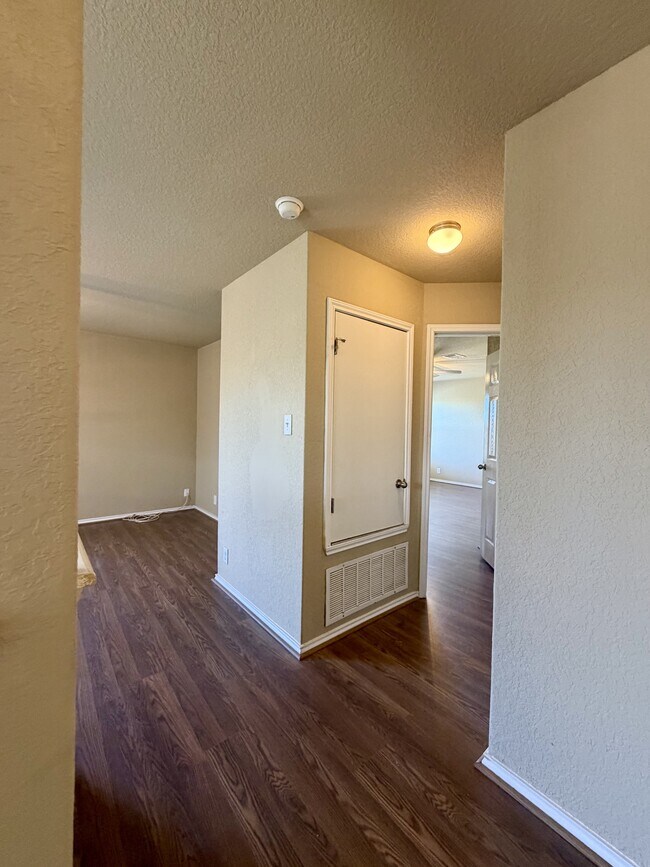 Building Photo - 7027 Fisherman Sky