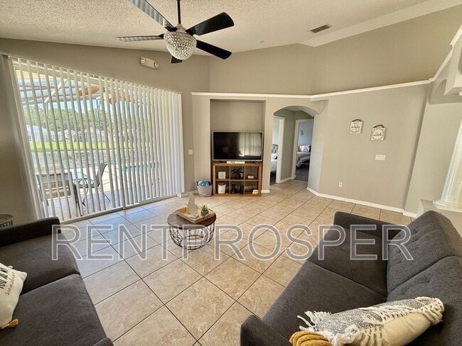 Building Photo - 600 Eagle Pointe S