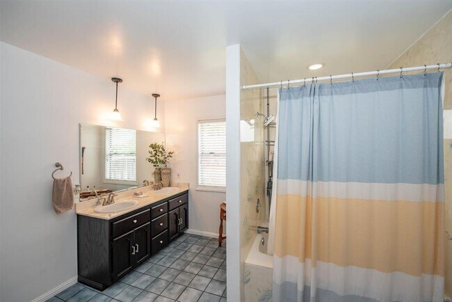 Building Photo - Upgraded Single Family Home in Allied Gard...