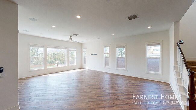 Building Photo - 12073 Carabela Ct