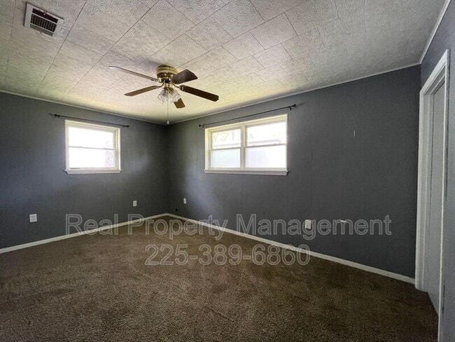 Building Photo - 18322 Eldon St