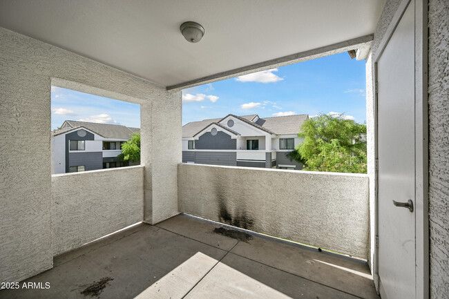 Building Photo - 3065 N 67th Ave