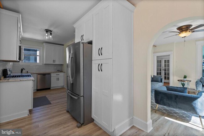 Building Photo - 3401 White Ave