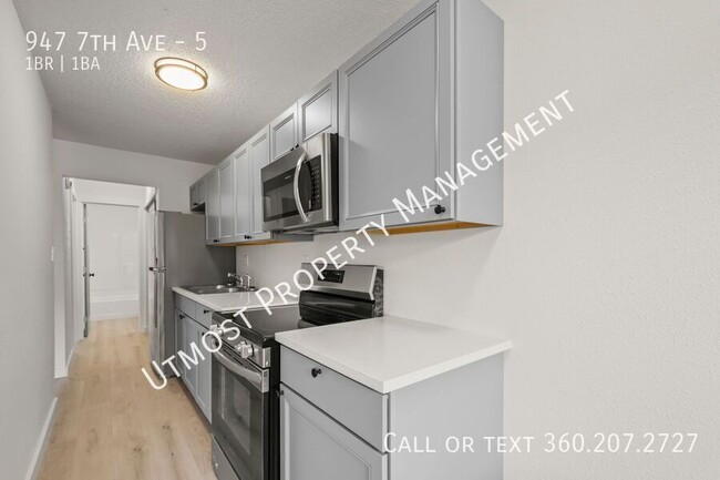 Primary Photo - 947 7th Ave
