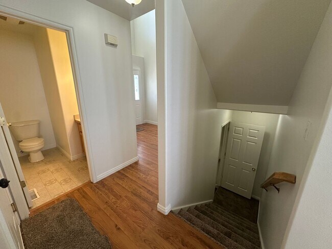 Building Photo - Freshly Painted, New Carpet Throughout - Home For Rent In Springville!!!