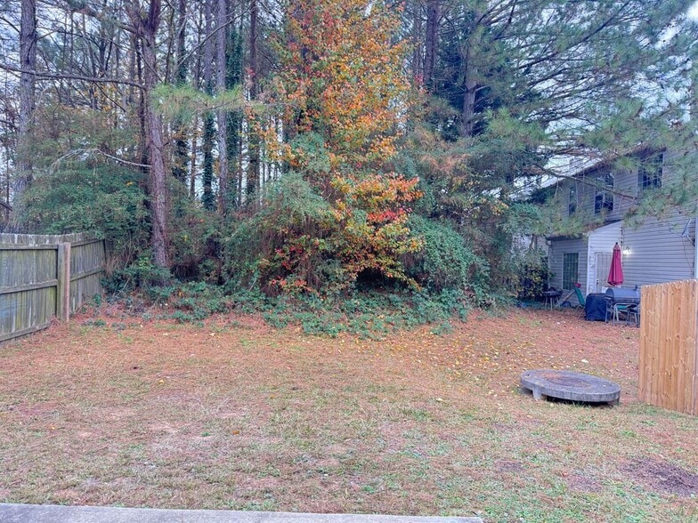 Building Photo - 5495 Hampton Ct