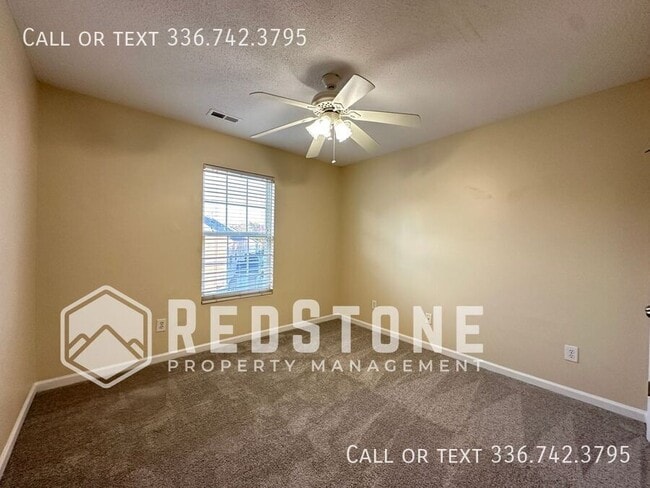 Building Photo - 610 Thistle Dr