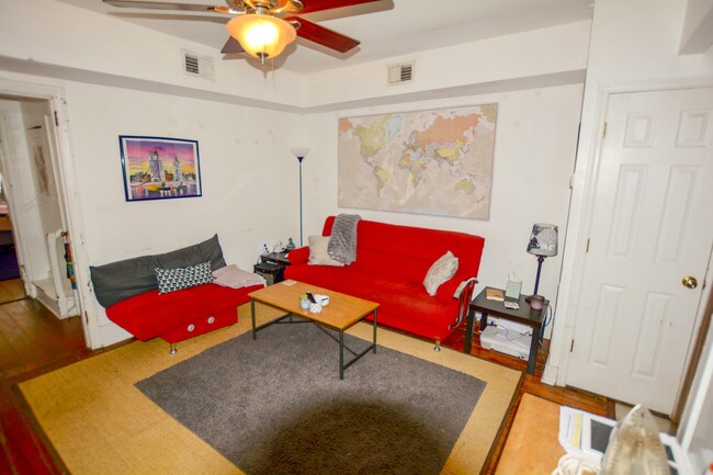 Building Photo - First Floor Downtown Duplex