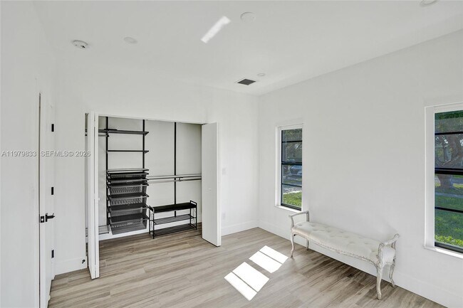 Building Photo - 8371 SW 122nd St