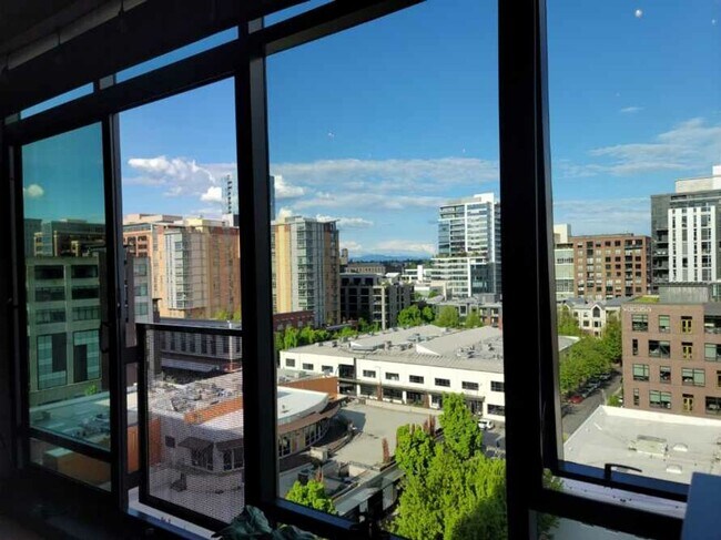 Building Photo - Prime Location in the Heart of the Pearl i...