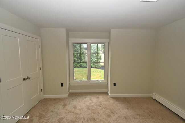 Building Photo - 324A Broad St
