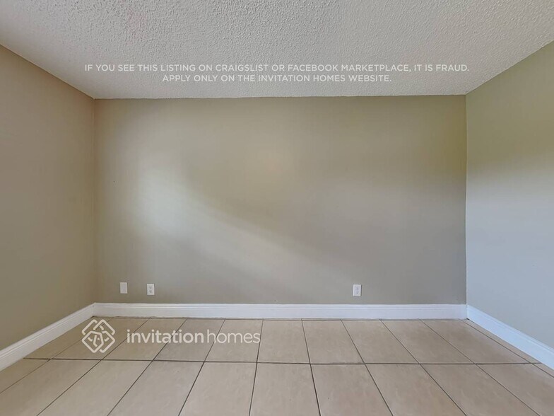 Building Photo - 5051 Boa Cir