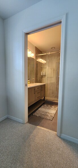 Building Photo - 186 Pebble Shores Dr