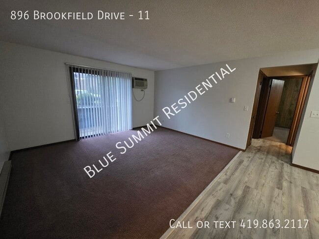Building Photo - 896 Brookfield Dr