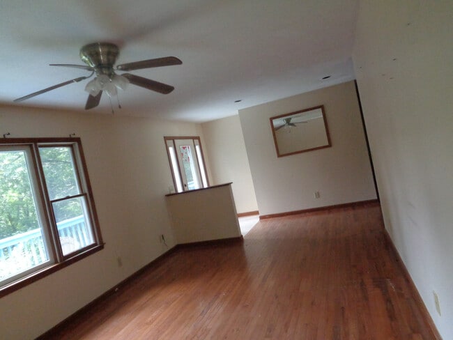 Building Photo - 196 Clyde Williams Dr