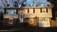Building Photo - 16 Oak Leaf Ln