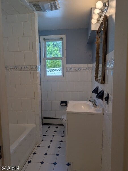 Building Photo - 556 Totowa Rd
