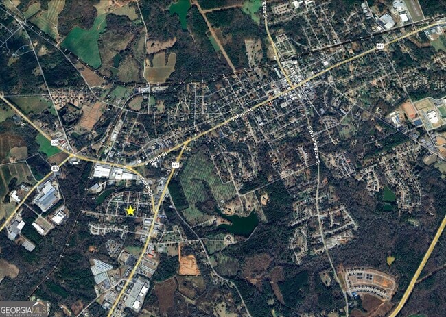 Building Photo - 1015 Highland Ave