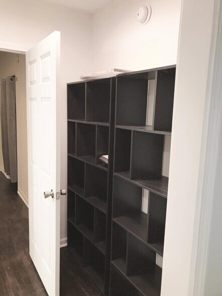 plenty of storage - 711 Hamilton St