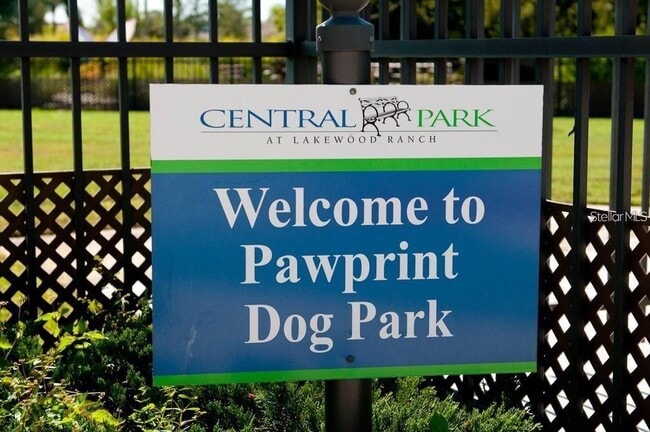 Building Photo - 4911 Boston Common Glen