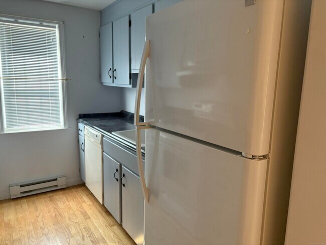 Building Photo - 15 Patriots Square