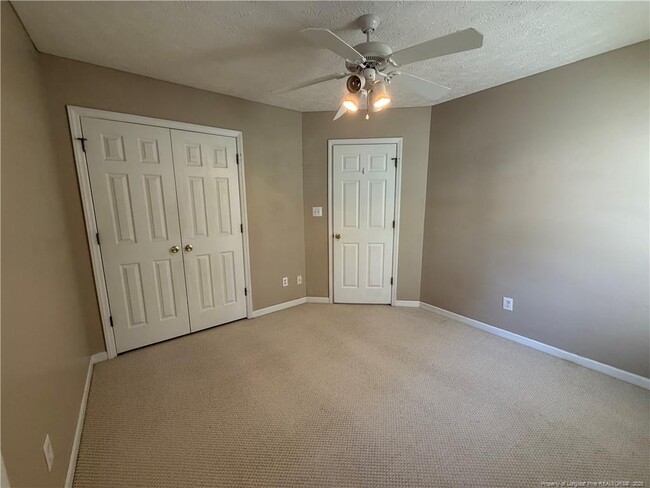 Building Photo - 89 Harborview Dr