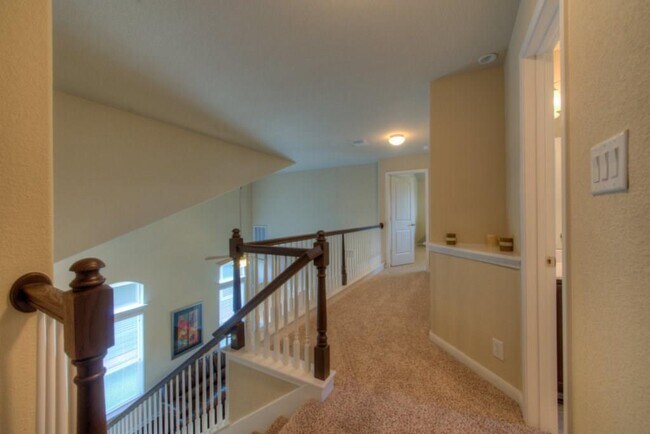 Building Photo - 8520 White Ibis Dr