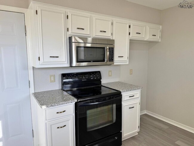 Building Photo - 4834 Matterhorn Dr