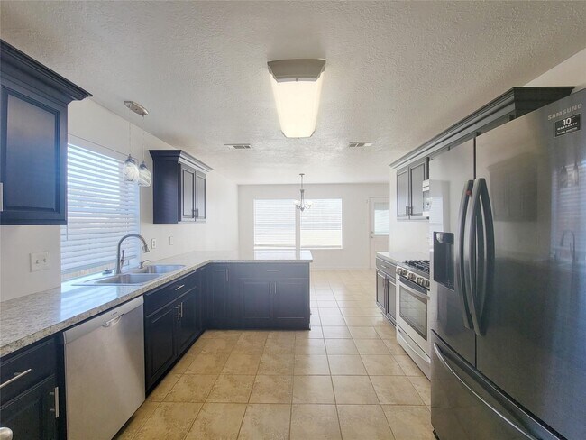 Building Photo - 20839 Beech Tree Dr