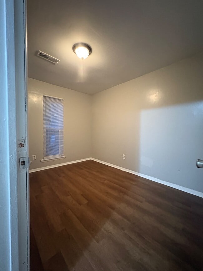 Building Photo - 3615 Mc Vay St SW