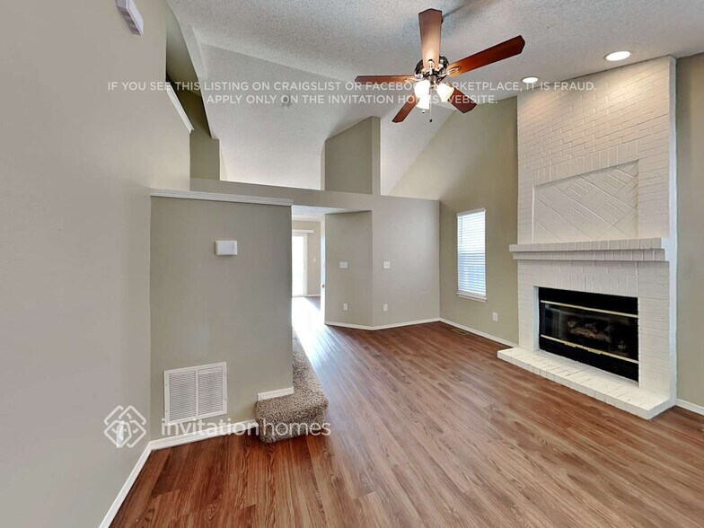 Building Photo - 9359 Daystar Terrace