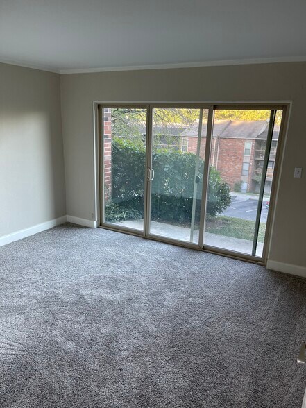 2nd bedroom - 211 Dublin Dr