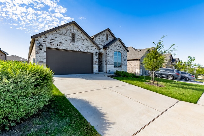 Building Photo - 5853 Round Rock Ranch Blvd