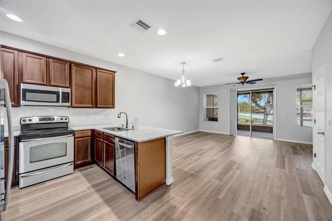 Building Photo - 6705 Holly Heath Dr