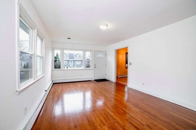 Building Photo - 45 Voight Ave