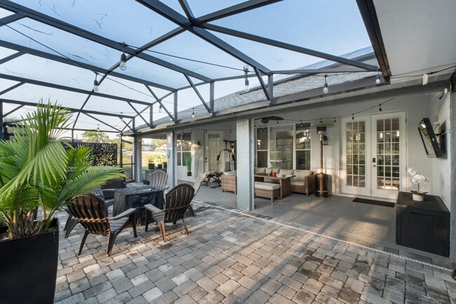 Building Photo - 511 N Pine Meadow Dr
