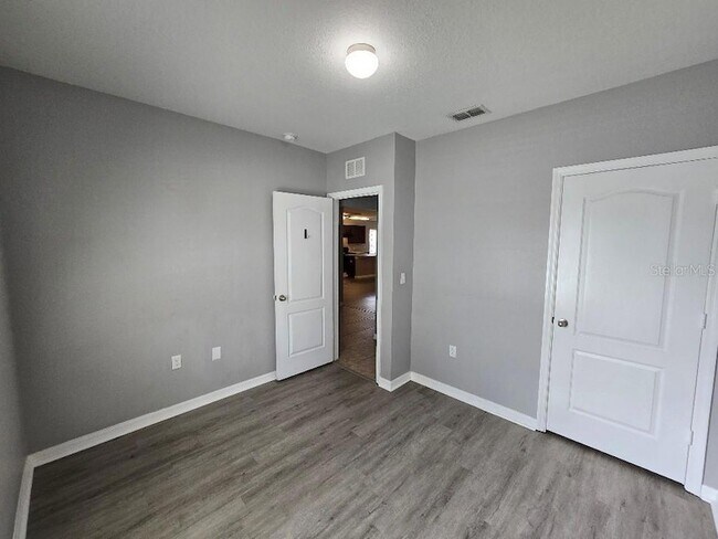 Building Photo - 3683 Julius Estates Blvd