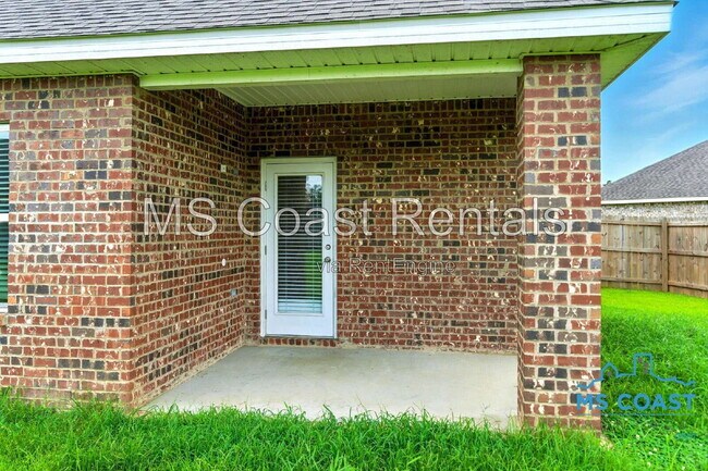 Building Photo - 15610 Lantern Cv