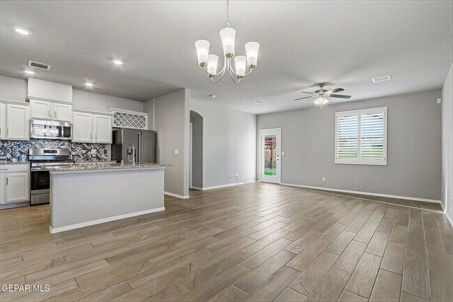 Building Photo - 12365 Desert Vista Ave